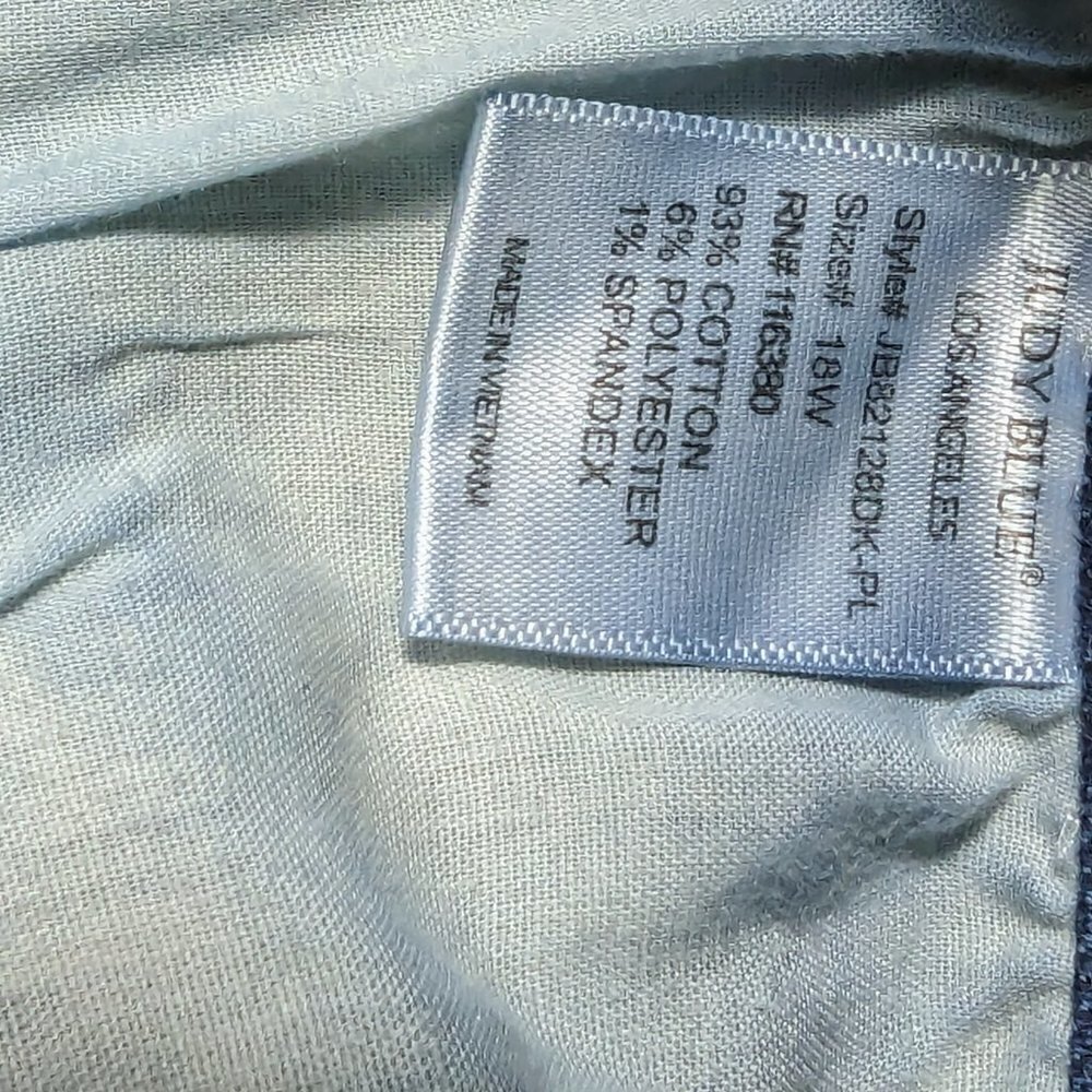 Judy Blue Slim Fit Women's Jeans Size 18 W Color Blue - Picture 10 of 10